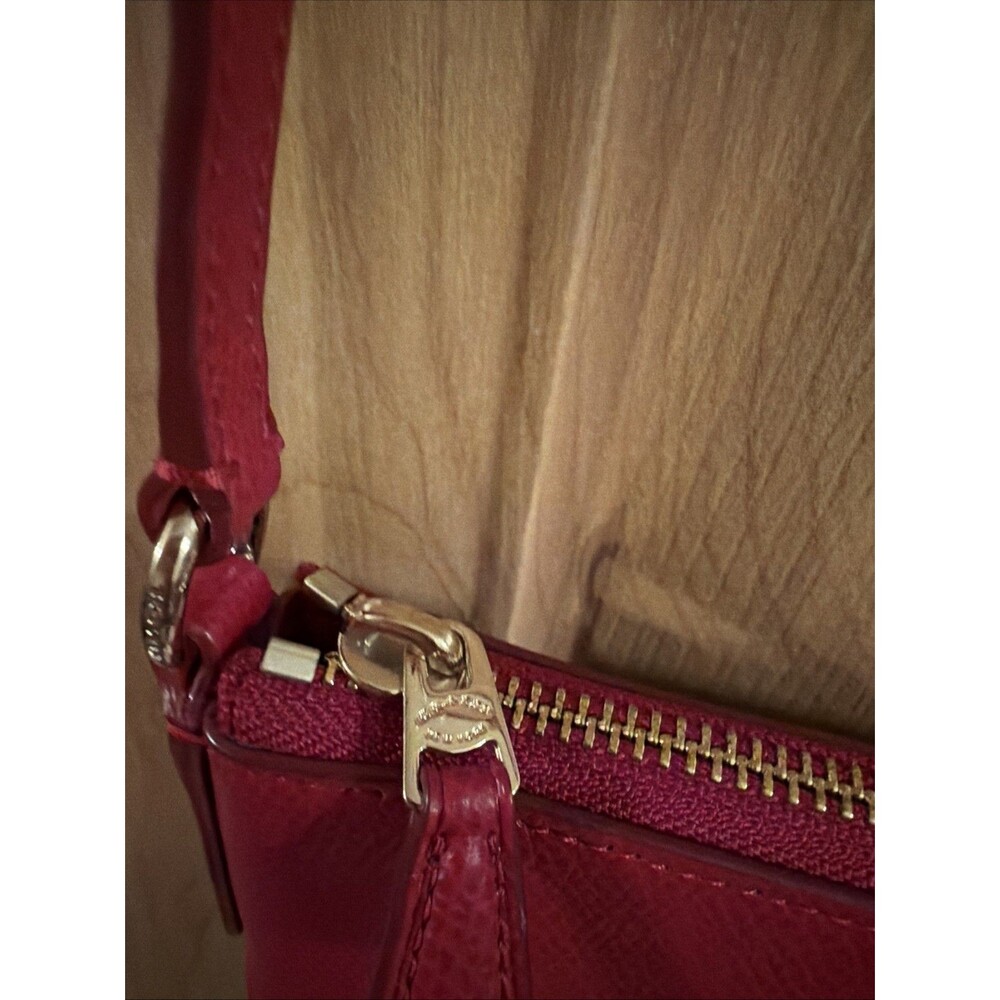 Coach North South Crossbody Bag-Red w/ Adjustable Strap Gold Hardware.Excellent! - Picture 5 of 16